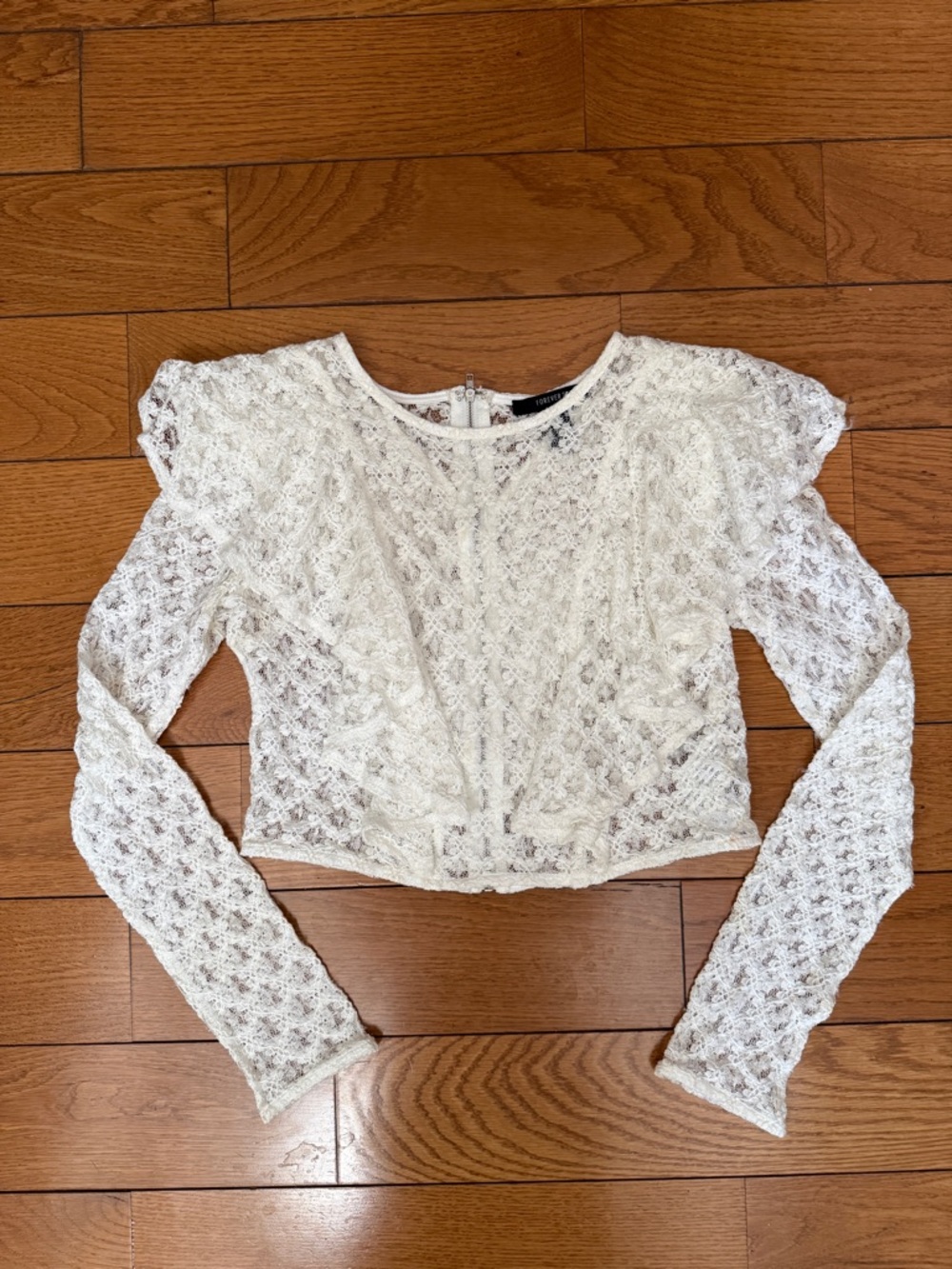 Forever 21 White Lace Long-Sleeve Cropped Top